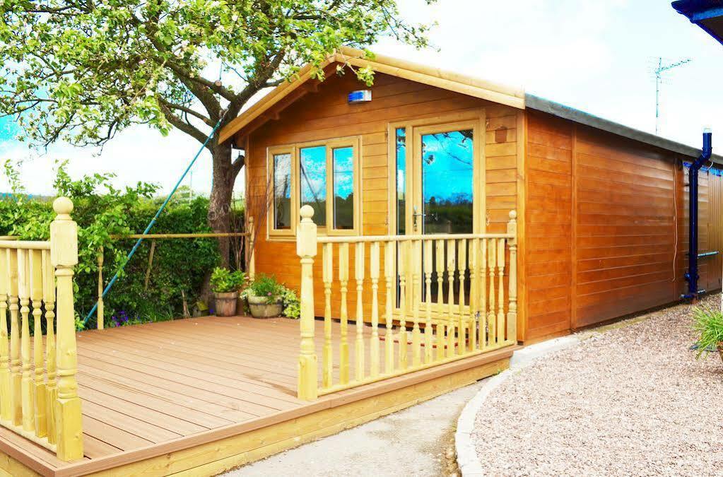 Dove Meadow Bed & Breakfast Denstone Buitenkant foto
